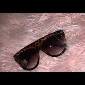 Women’s sunglasses- brand new